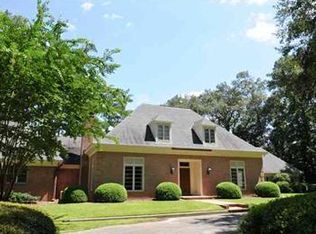 955 Old Farm Rd, Tallahassee, FL 32317