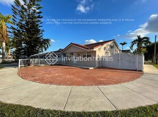 8888 NW 115th St, Hialeah Gardens, FL 33018