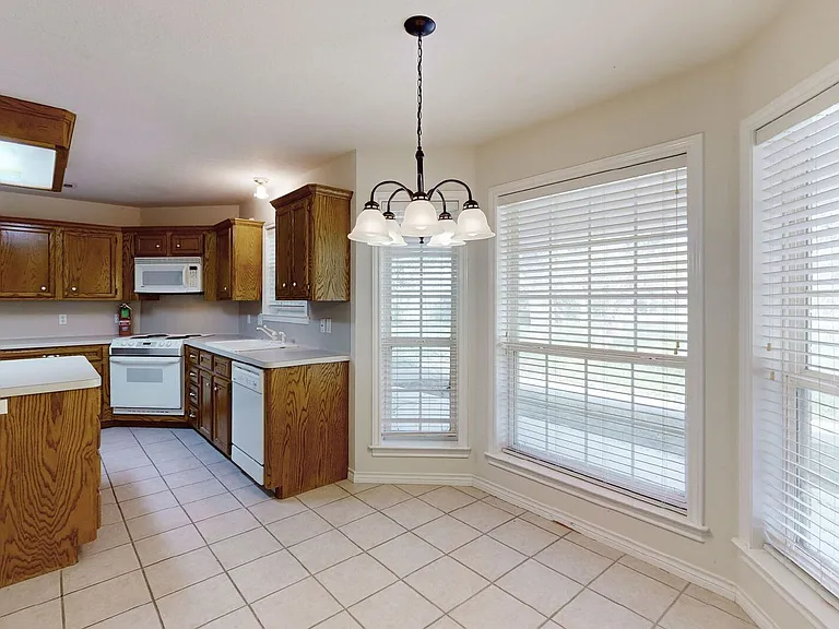 6054 Clay Pit Rd — Photo 3