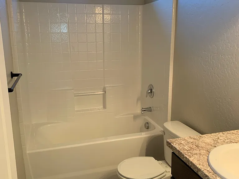 Columbia Villa & Cove — Photo 89