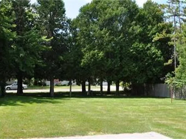 1806 Jackson St, New Holstein, WI