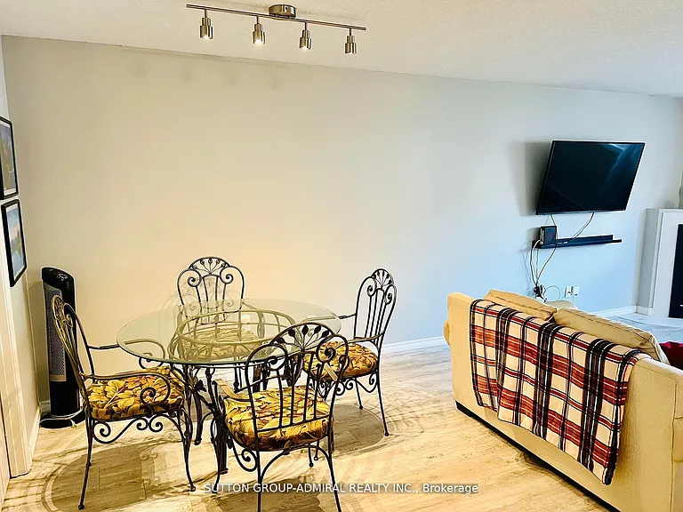 5 Jacksway Cres #108 — Photo 12