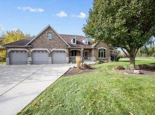 172 Ring Neck Ln, Bloomingdale, IL 60108