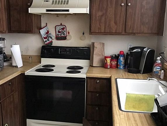 3rd image of 25027 Peachland Ave Unit 264