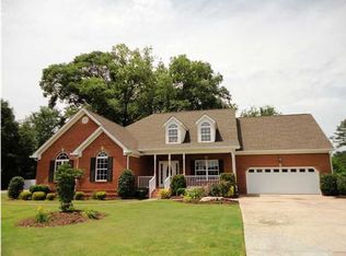 367 Champagne Cir, Ringgold, GA 30736