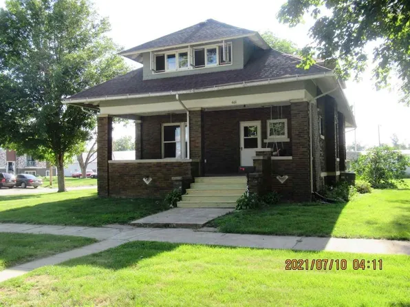 601 Sycamore St, Tipton, IA 52772