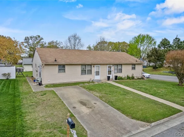 2548 White Oak Ct, Colonial Heights, VA 23834
