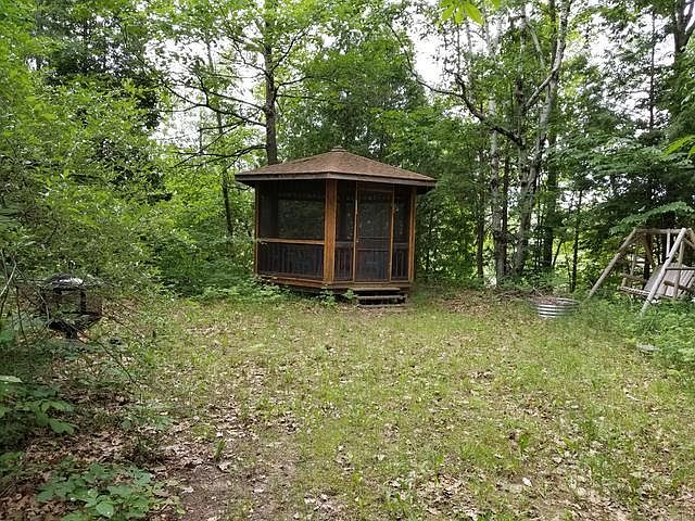 2nd image of 330 Yager Ct