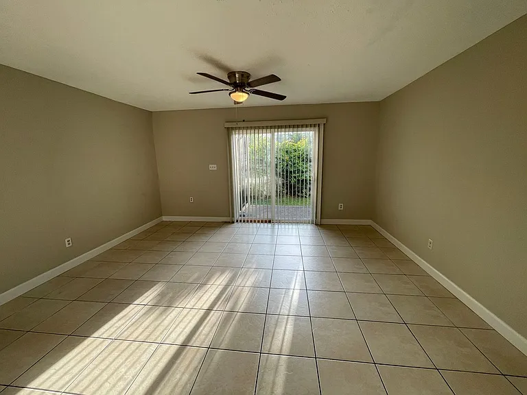 6913 Cherry St — Photo 6