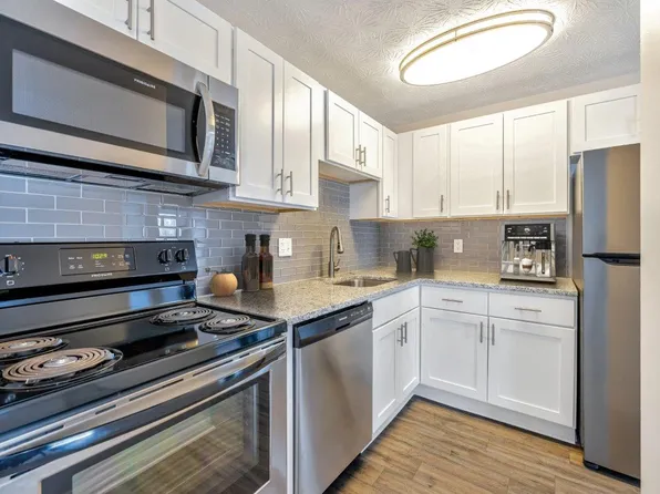 Webster Manor Apartment Homes