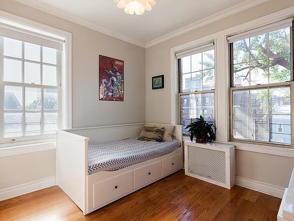 5th image of 451 Clinton Ave APT 5B
