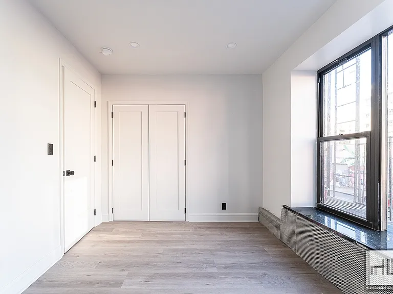 103 Essex St #2RF — Photo 9