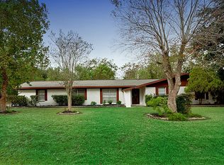 3405 Hampshire St, Pearland, TX 77581