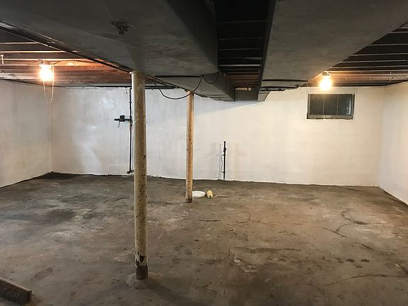 2nd image of 198 Berkshire Ave