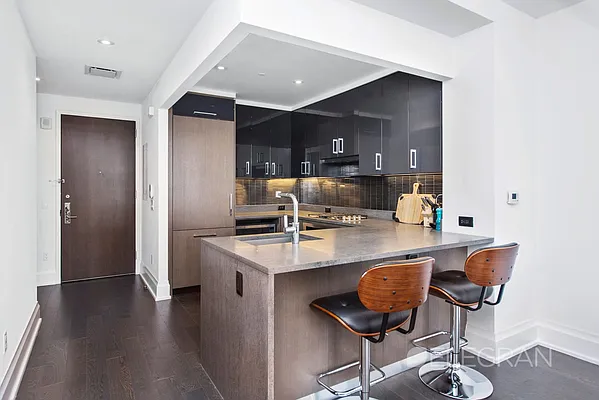 Rented by (Legacy) Elegran | media 9