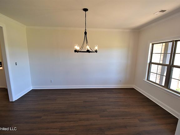 5th image of 1566 Wilkerson Dr