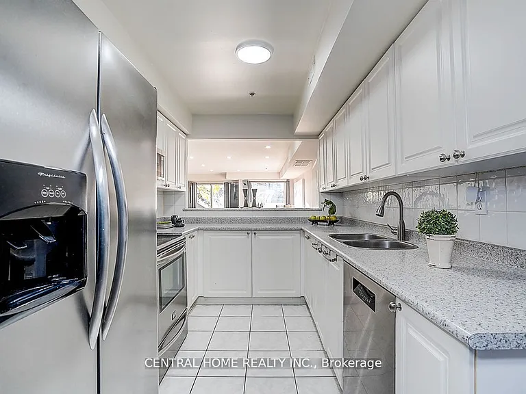 988 Sheppard Ave W #11 — Photo 15
