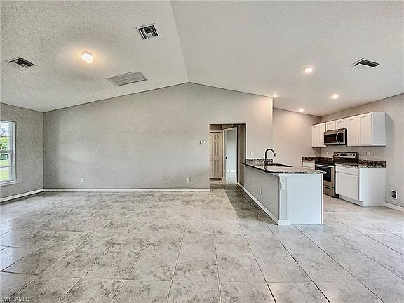 4th image of 2208 NW 18th Ter