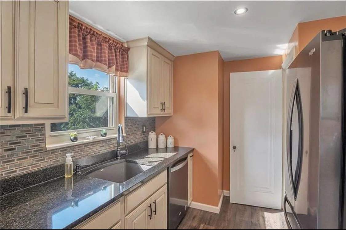 3016 Willett Rd — Photo 4