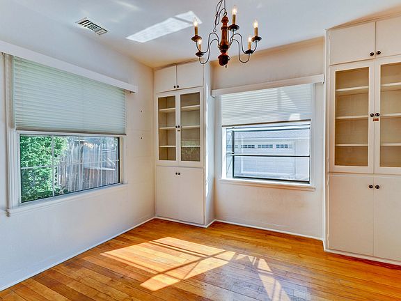 3rd image of 462 Harrison Ave