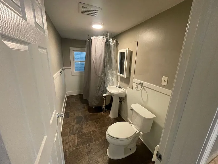 1336-1338 S. 63rd St. - Duplex — Photo 6