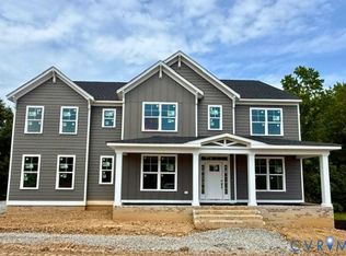 4013 Robins Ridge Dr, Moseley, VA 23120