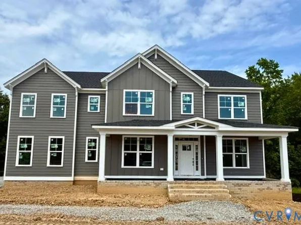 4013 Robins Ridge Dr, Moseley, VA 23120