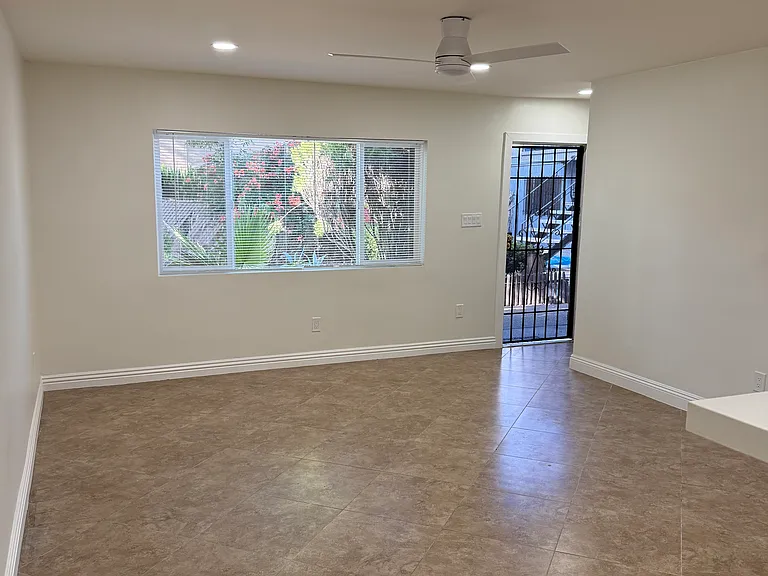 444 Grand Ave #I — Photo 18