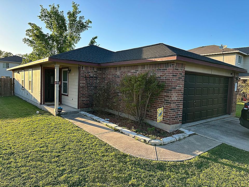 1st image of 403 Quail Hollow Dr