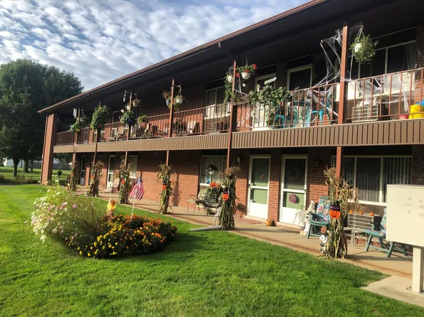 310 S Belle River Ave, Marine City, MI 48039