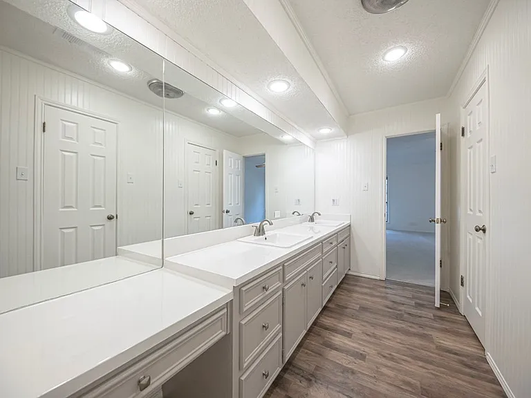 4007 Crestridge Dr — Photo 48