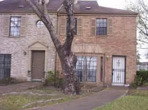9901 Sharpcrest St APT D8, Houston, TX 77036