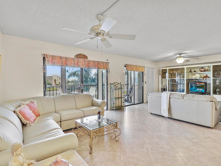Huntington Towers Condominiums Delray Beach, FL Zillow