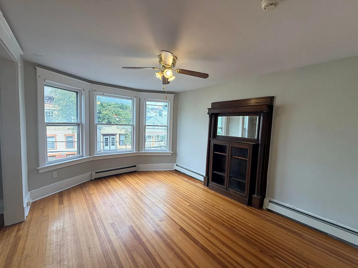 212 Myrtle Ave — Photo 1