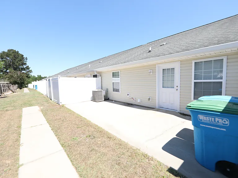 104 Karima Cir — Photo 8