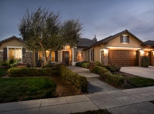 446 W Enterprise Ave, Clovis, CA 93619