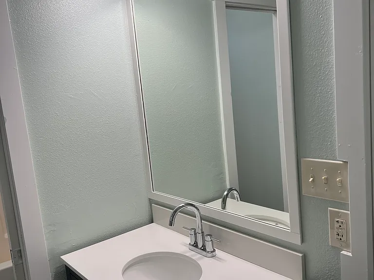 527 W Rose Ave — Photo 6