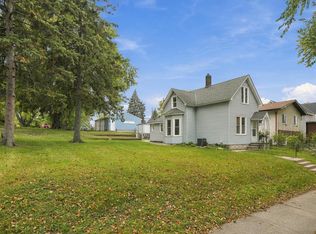 1087 Matilda St, Saint Paul, MN 55117