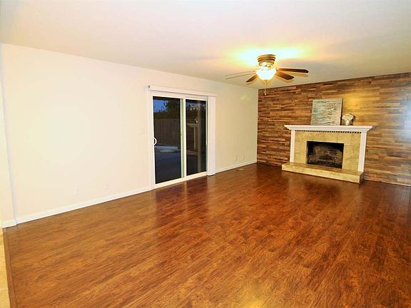 3rd image of 464 E Magill Ave
