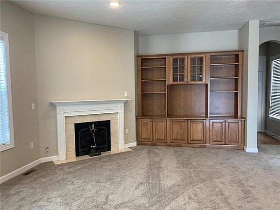 3rd image of 6240 E Edenshall Ln