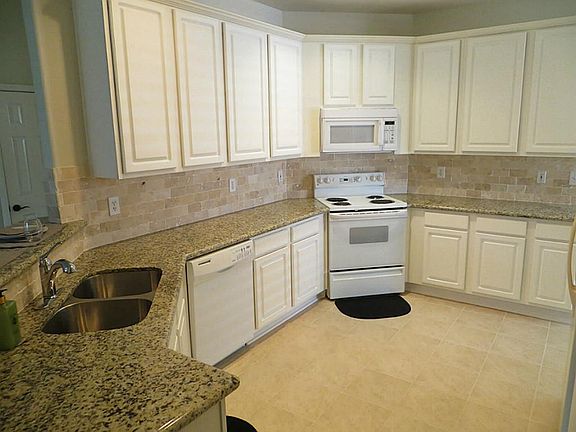 3rd image of 23530 Tayman Park Ln