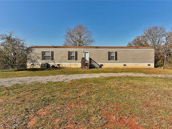 5th image of 9400 Live Oak Dr