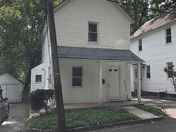 2nd image of 8 Pilvinis Dr