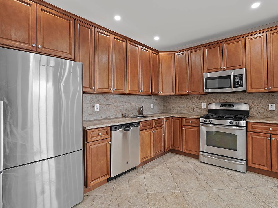 1st image of 562 Court St APT 5B