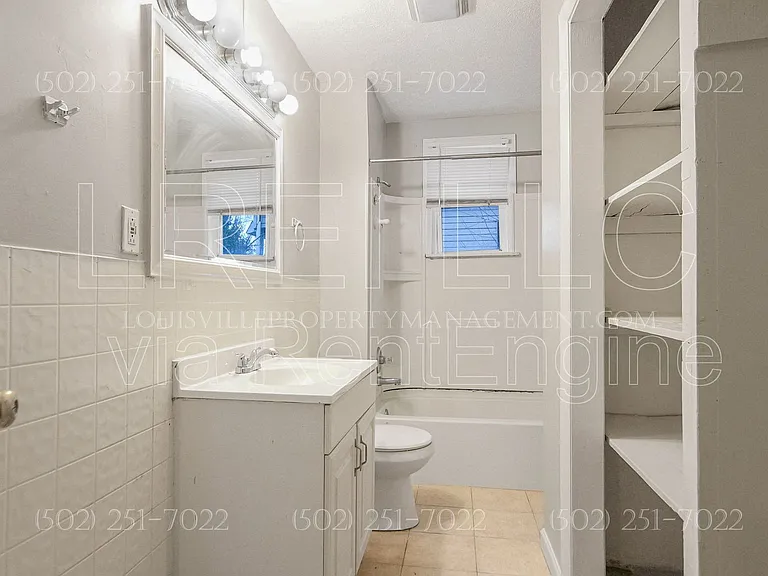 1747 E Oak St #1 — Photo 5
