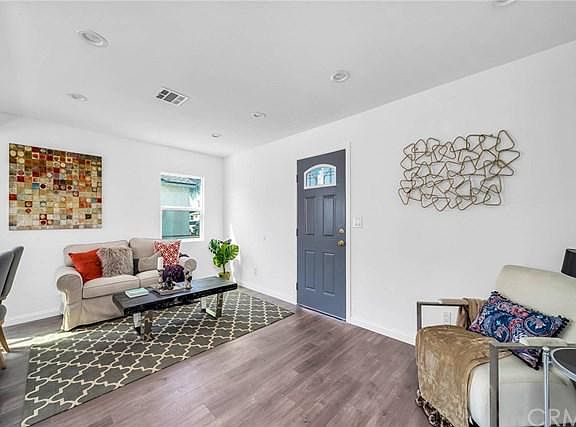 5th image of 3138 W 132nd St