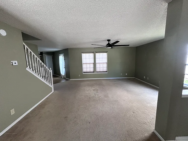 6888 Woodland Heights Dr — Photo 24