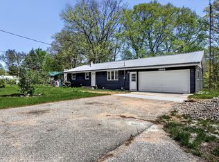 3868 Riverview Dr S, Hesperia, MI 49421