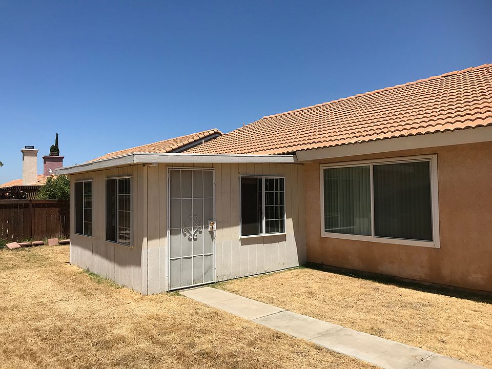 1st image of 26139 Huxley Dr