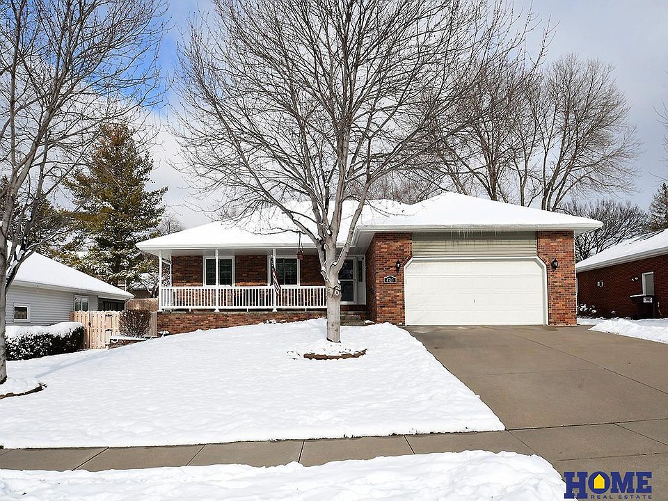 1st image of 4710 Birch Hollow Dr